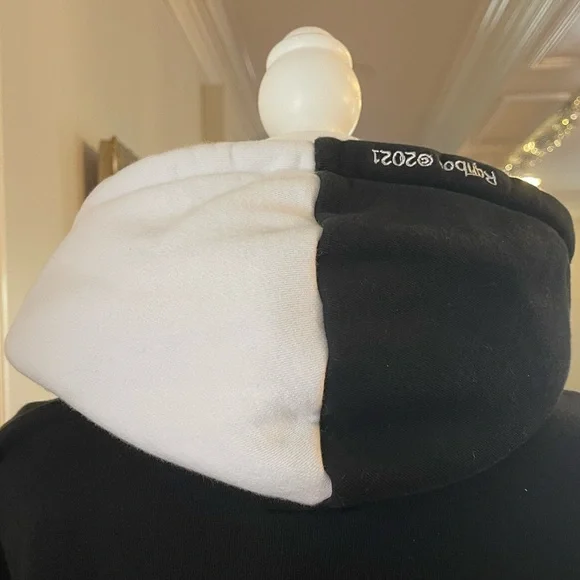 Like New! Black Cotton Blend Hoodie - Picture 6 of 7